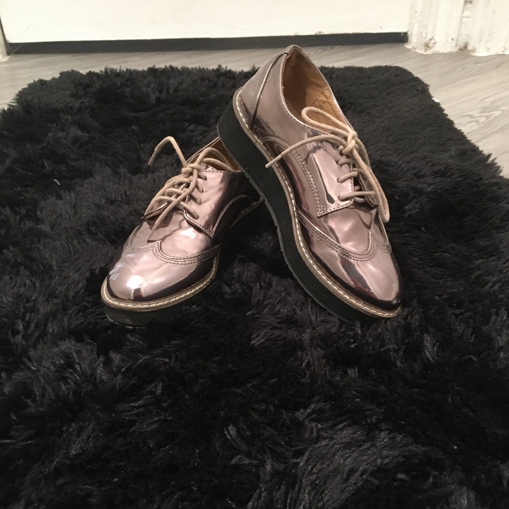 Silver shoes - Picture 7 of 7